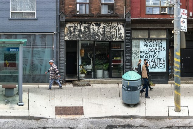 1082-1088 Queen St W. Toronto, Canada, 3.38 PM Mon. 8 Oct. 2018 (Detail) by Mark McGuire (CC-BY)